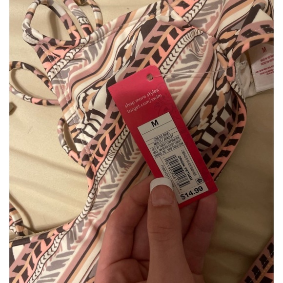 bikini - Picture 3 of 3